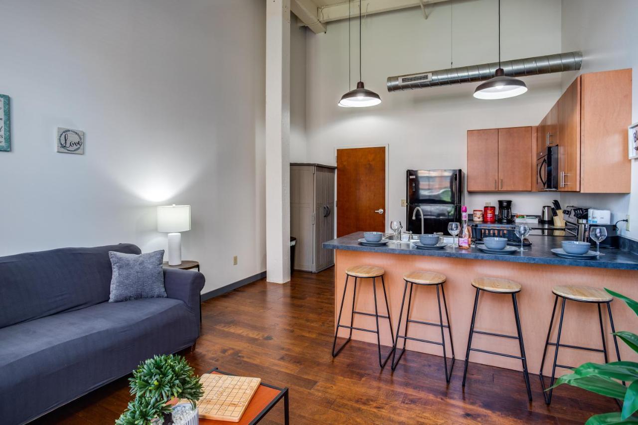 ロチェスターNy Style Centric Loft With King Bed By Park Aveアパートメント エクステリア 写真