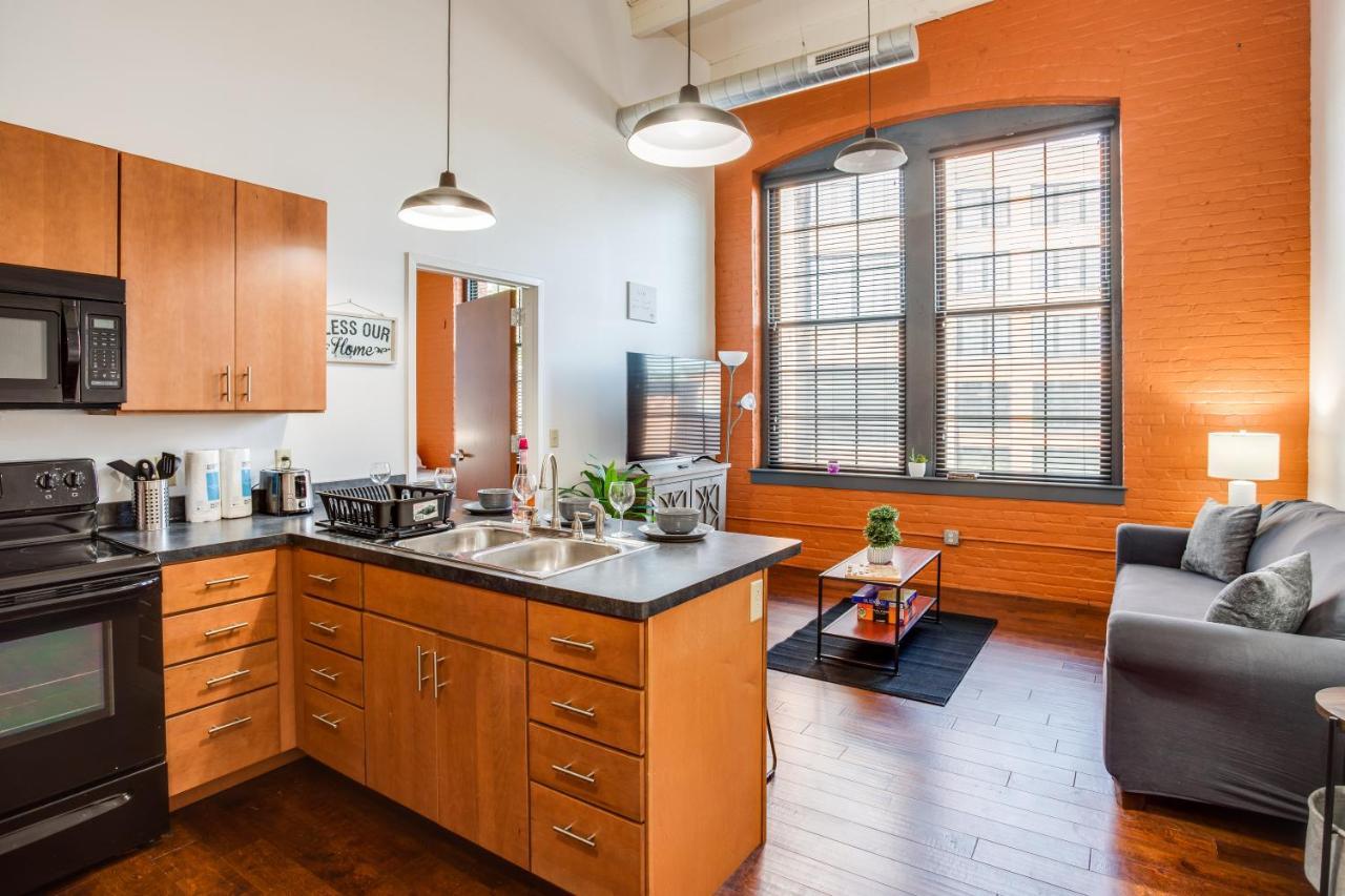 ロチェスターNy Style Centric Loft With King Bed By Park Aveアパートメント エクステリア 写真