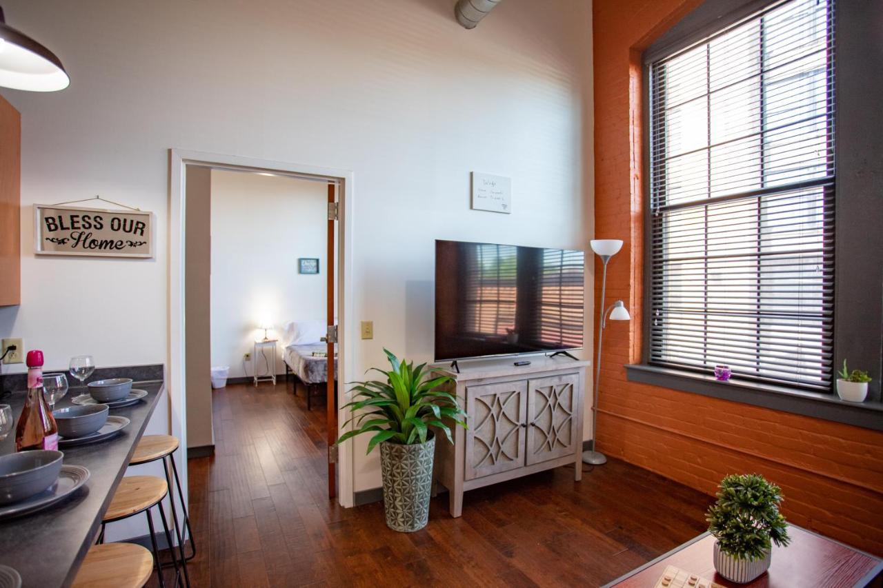 ロチェスターNy Style Centric Loft With King Bed By Park Aveアパートメント エクステリア 写真