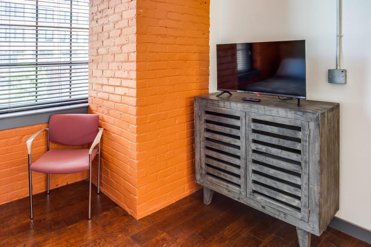 ロチェスターNy Style Centric Loft With King Bed By Park Aveアパートメント エクステリア 写真